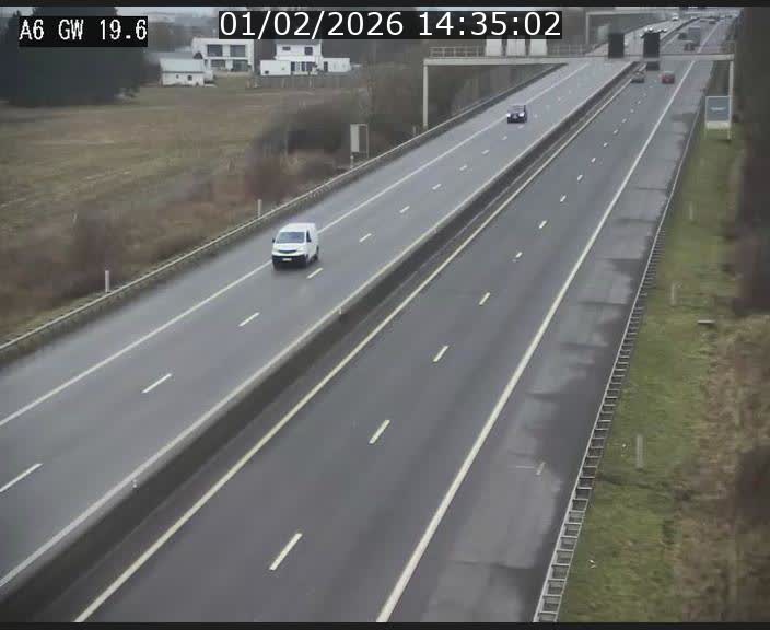<h2>Traffic live webcam Luxembourg - Steinfort - A6 - BK 19.6 - direction Belgique</h2>