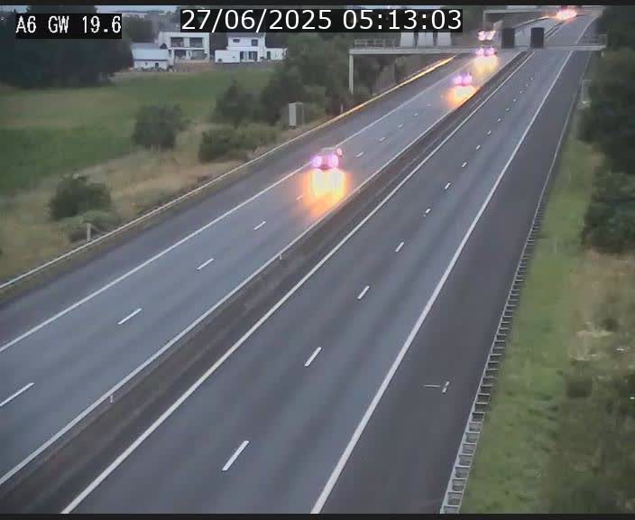 <h2>Traffic live webcam Luxembourg - Steinfort - A6 - BK 19.6 - direction Belgique</h2>