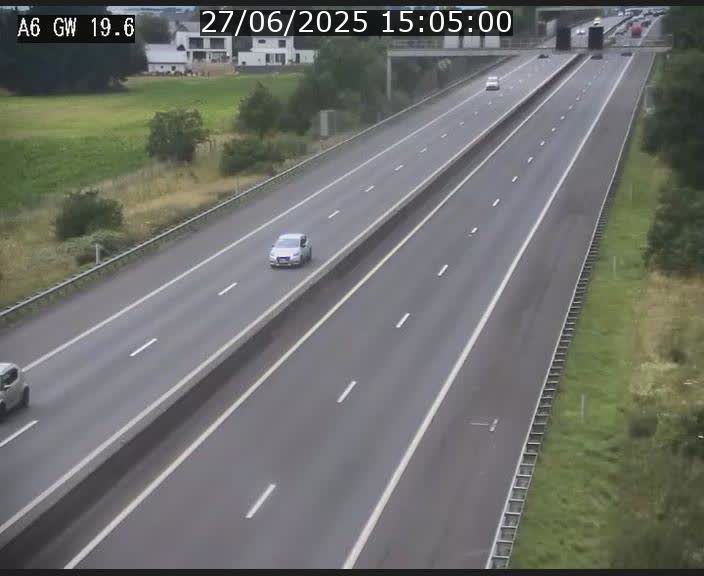 <h2>Traffic live webcam Luxembourg - Steinfort - A6 - BK 19.6 - direction Belgique</h2>