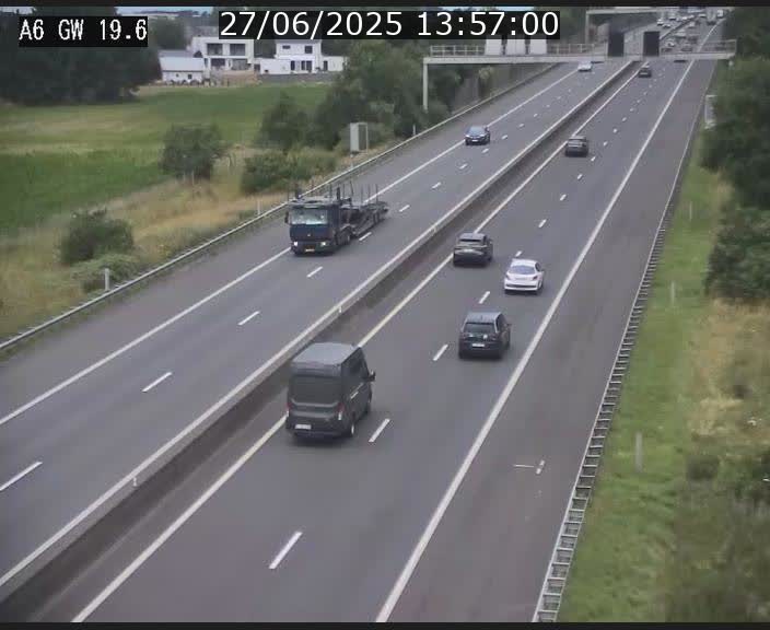 <h2>Traffic live webcam Luxembourg - Steinfort - A6 - BK 19.6 - direction Belgique</h2>