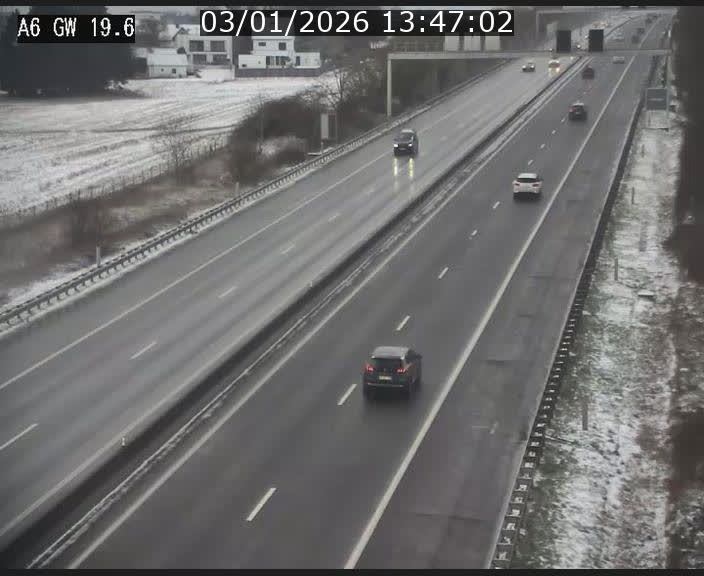 <h2>Traffic live webcam Luxembourg - Steinfort - A6 - BK 19.6 - direction Belgique</h2>