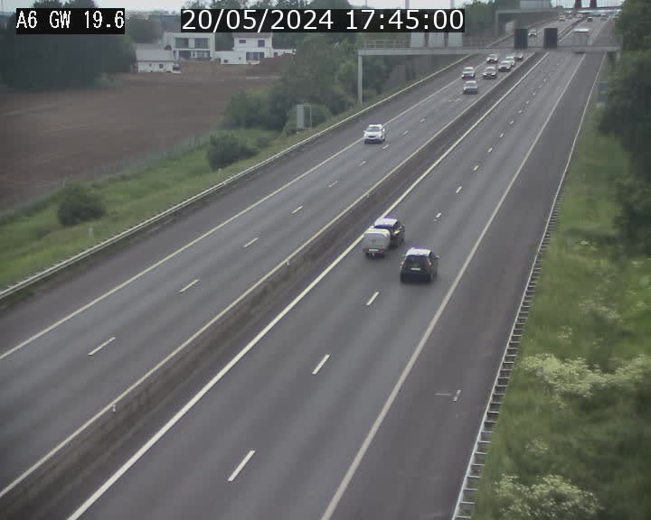 <h2>Traffic live webcam Luxembourg - Steinfort - A6 - BK 19.6 - direction Belgique</h2>