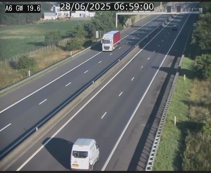<h2>Traffic live webcam Luxembourg - Steinfort - A6 - BK 19.6 - direction Belgique</h2>
