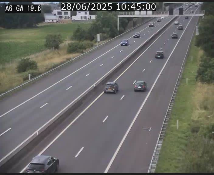 <h2>Traffic live webcam Luxembourg - Steinfort - A6 - BK 19.6 - direction Belgique</h2>