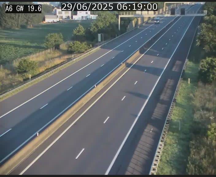 <h2>Traffic live webcam Luxembourg - Steinfort - A6 - BK 19.6 - direction Belgique</h2>