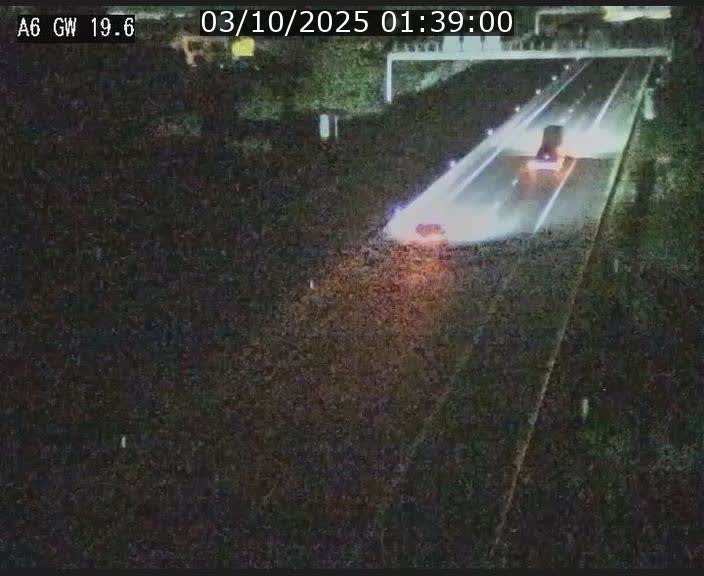 <h2>Traffic live webcam Luxembourg - Steinfort - A6 - BK 19.6 - direction Belgique</h2>