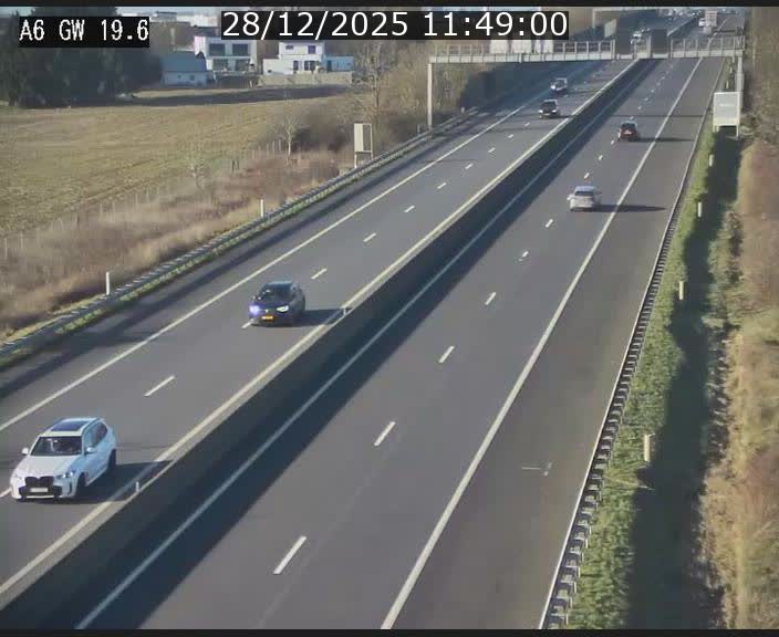 <h2>Traffic live webcam Luxembourg - Steinfort - A6 - BK 19.6 - direction Belgique</h2>
