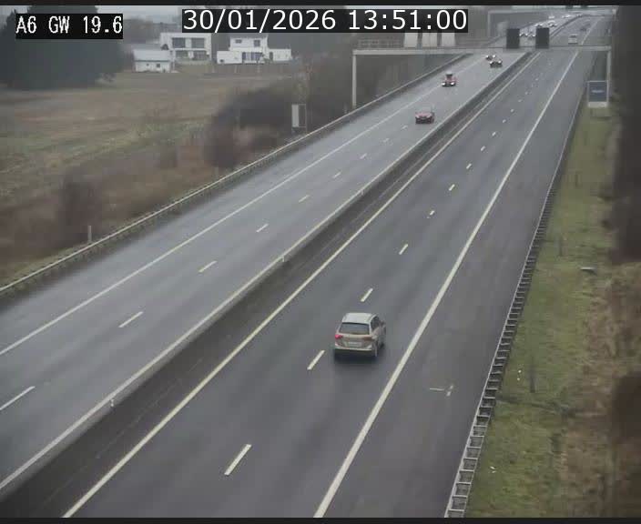 <h2>Traffic live webcam Luxembourg - Steinfort - A6 - BK 19.6 - direction Belgique</h2>