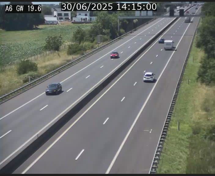 <h2>Traffic live webcam Luxembourg - Steinfort - A6 - BK 19.6 - direction Belgique</h2>