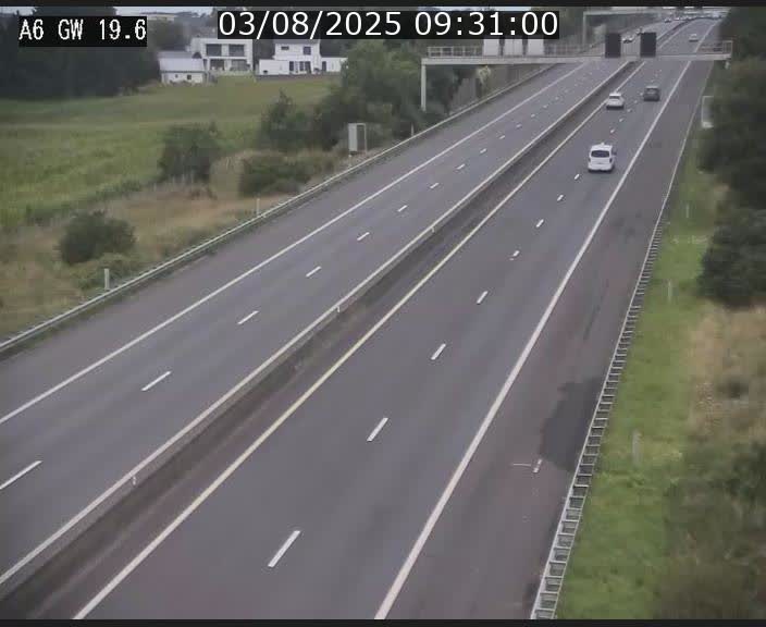 <h2>Traffic live webcam Luxembourg - Steinfort - A6 - BK 19.6 - direction Belgique</h2>