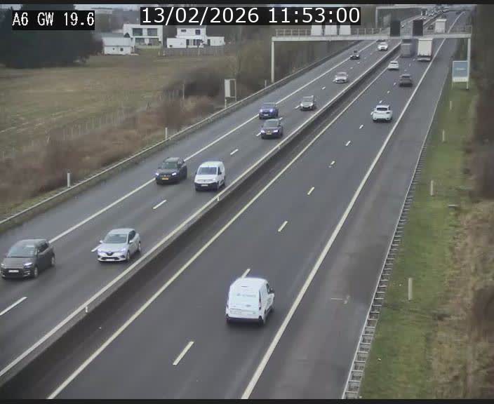 <h2>Traffic live webcam Luxembourg - Steinfort - A6 - BK 19.6 - direction Belgique</h2>