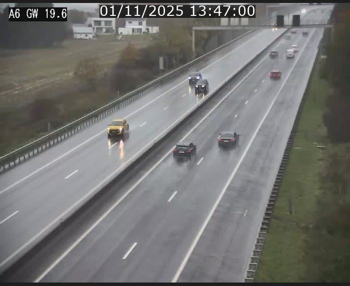 <h2>Traffic live webcam Luxembourg - Steinfort - A6 - BK 19.6 - direction Belgique</h2>
