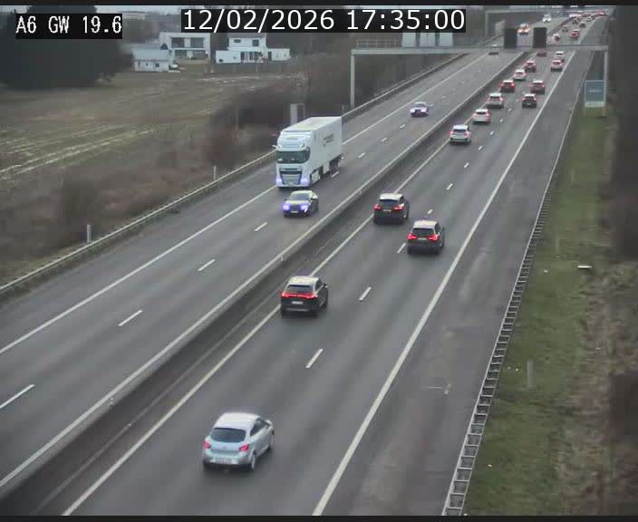 <h2>Traffic live webcam Luxembourg - Steinfort - A6 - BK 19.6 - direction Belgique</h2>