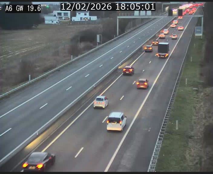 <h2>Traffic live webcam Luxembourg - Steinfort - A6 - BK 19.6 - direction Belgique</h2>