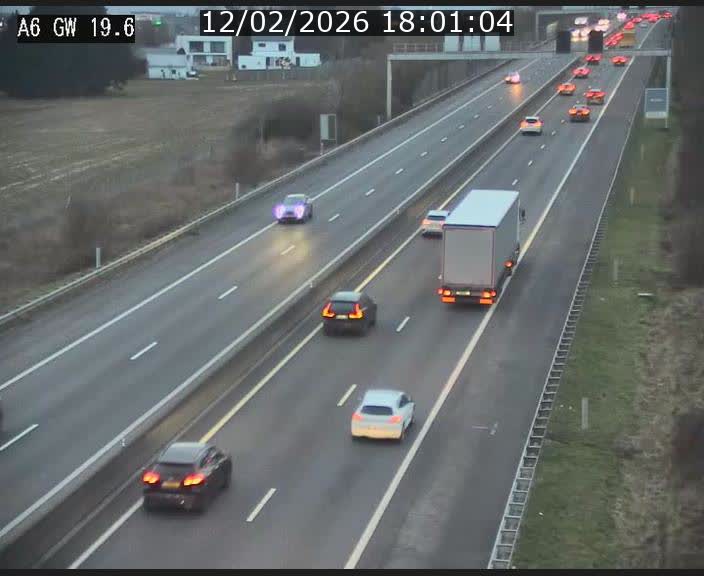 <h2>Traffic live webcam Luxembourg - Steinfort - A6 - BK 19.6 - direction Belgique</h2>