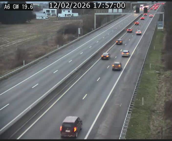 <h2>Traffic live webcam Luxembourg - Steinfort - A6 - BK 19.6 - direction Belgique</h2>