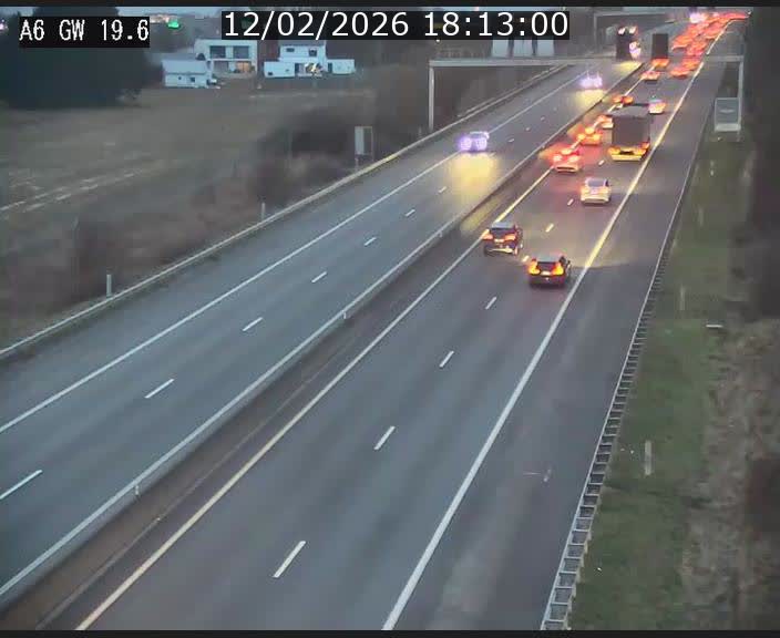 <h2>Traffic live webcam Luxembourg - Steinfort - A6 - BK 19.6 - direction Belgique</h2>