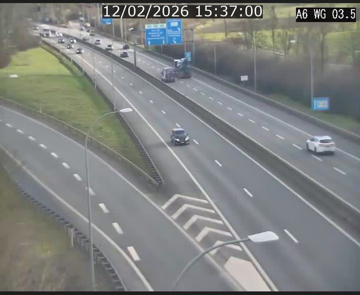 <h2>Traffic live webcam Luxembourg - Croix de Cessange - A6 - BK 3.5 - direction France/Allemagne</h2>