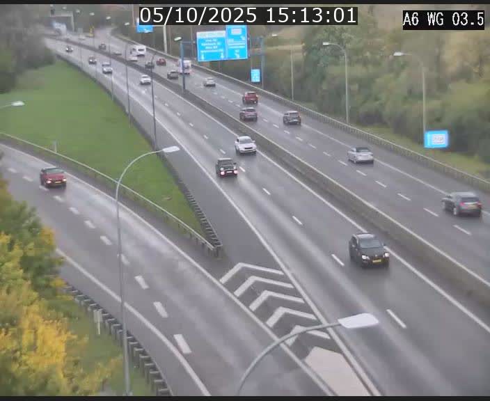 <h2>Traffic live webcam Luxembourg - Croix de Cessange - A6 - BK 3.5 - direction France/Allemagne</h2>