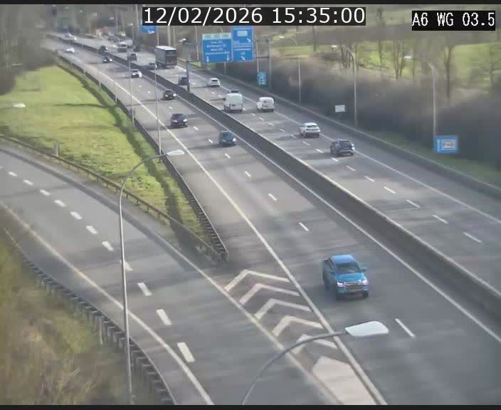 <h2>Traffic live webcam Luxembourg - Croix de Cessange - A6 - BK 3.5 - direction France/Allemagne</h2>
