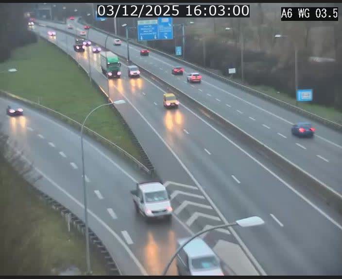 <h2>Traffic live webcam Luxembourg - Croix de Cessange - A6 - BK 3.5 - direction France/Allemagne</h2>