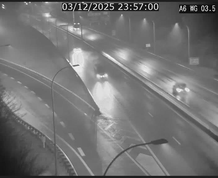 <h2>Traffic live webcam Luxembourg - Croix de Cessange - A6 - BK 3.5 - direction France/Allemagne</h2>