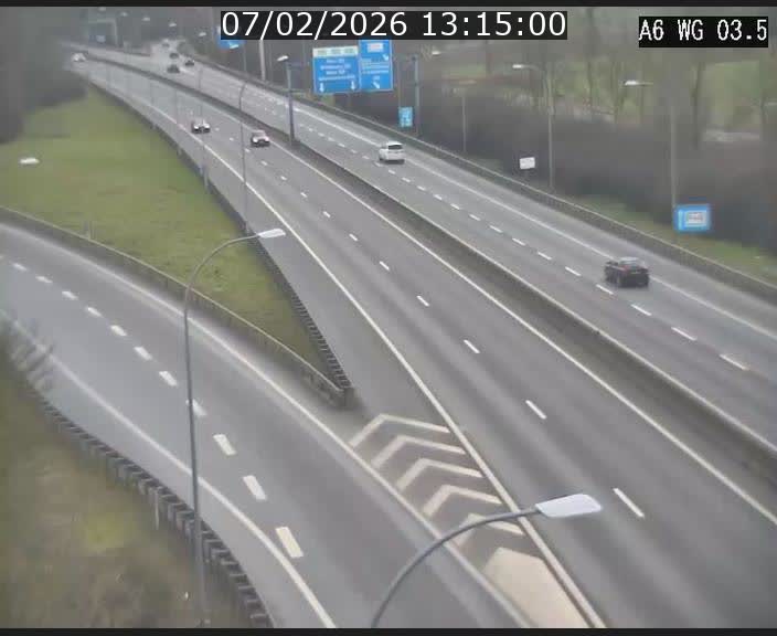<h2>Traffic live webcam Luxembourg - Croix de Cessange - A6 - BK 3.5 - direction France/Allemagne</h2>