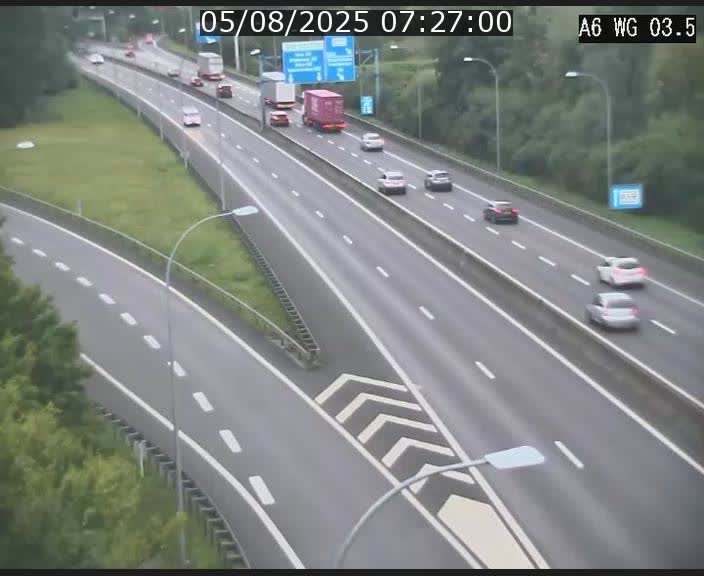 <h2>Traffic live webcam Luxembourg - Croix de Cessange - A6 - BK 3.5 - direction France/Allemagne</h2>