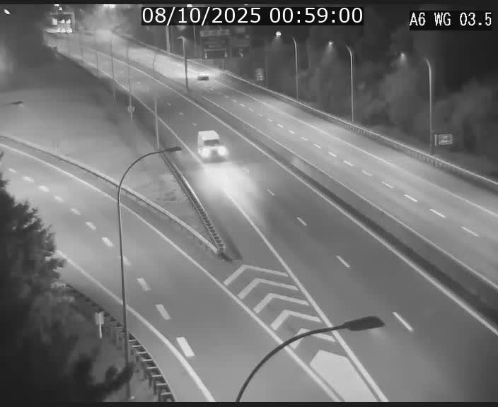 <h2>Traffic live webcam Luxembourg - Croix de Cessange - A6 - BK 3.5 - direction France/Allemagne</h2>