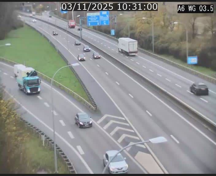 <h2>Traffic live webcam Luxembourg - Croix de Cessange - A6 - BK 3.5 - direction France/Allemagne</h2>