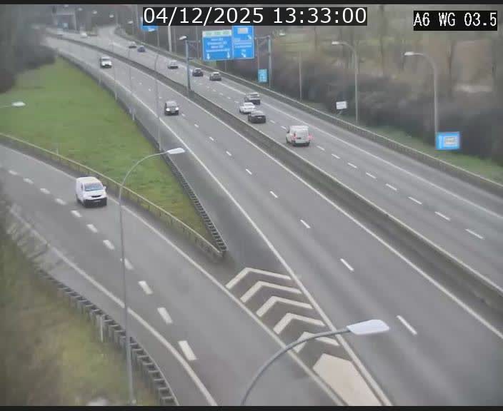 <h2>Traffic live webcam Luxembourg - Croix de Cessange - A6 - BK 3.5 - direction France/Allemagne</h2>