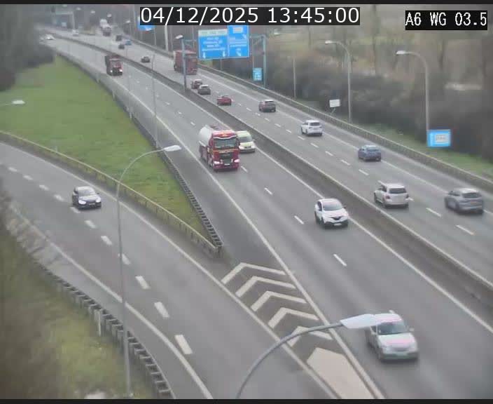 <h2>Traffic live webcam Luxembourg - Croix de Cessange - A6 - BK 3.5 - direction France/Allemagne</h2>