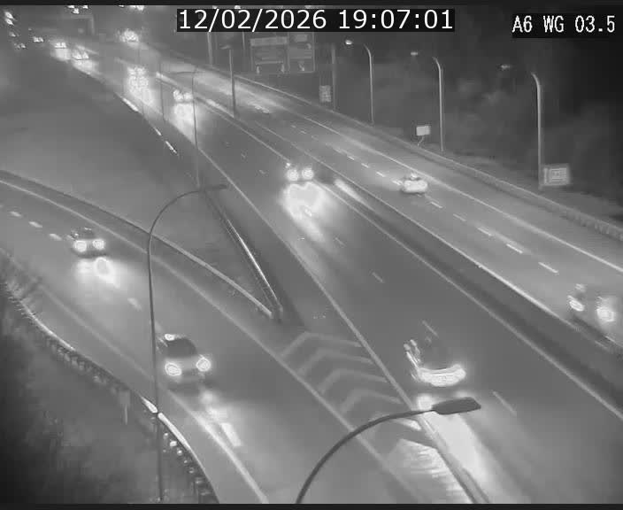 <h2>Traffic live webcam Luxembourg - Croix de Cessange - A6 - BK 3.5 - direction France/Allemagne</h2>