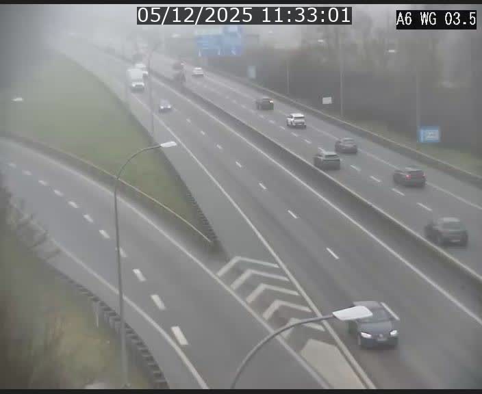 <h2>Traffic live webcam Luxembourg - Croix de Cessange - A6 - BK 3.5 - direction France/Allemagne</h2>