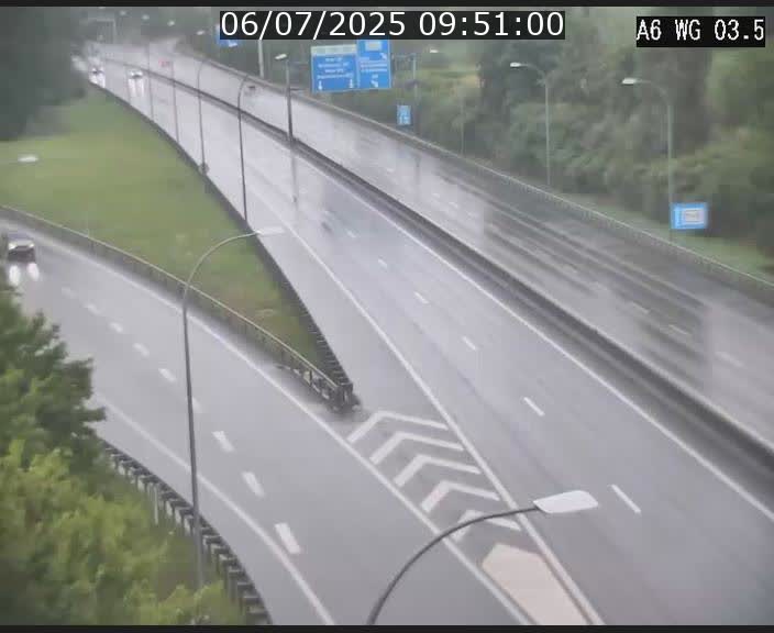 Traffic live webcam Luxembourg - Croix de Cessange - A6 - BK 3.5 - direction France/Allemagne