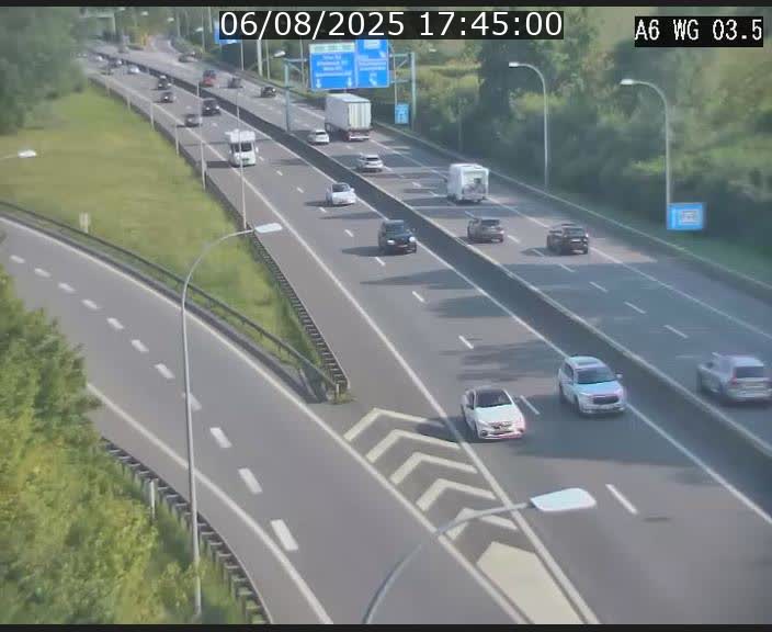<h2>Traffic live webcam Luxembourg - Croix de Cessange - A6 - BK 3.5 - direction France/Allemagne</h2>