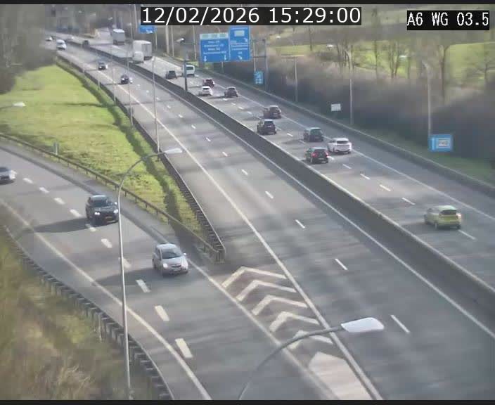 <h2>Traffic live webcam Luxembourg - Croix de Cessange - A6 - BK 3.5 - direction France/Allemagne</h2>
