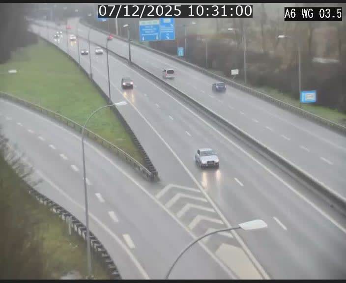 <h2>Traffic live webcam Luxembourg - Croix de Cessange - A6 - BK 3.5 - direction France/Allemagne</h2>