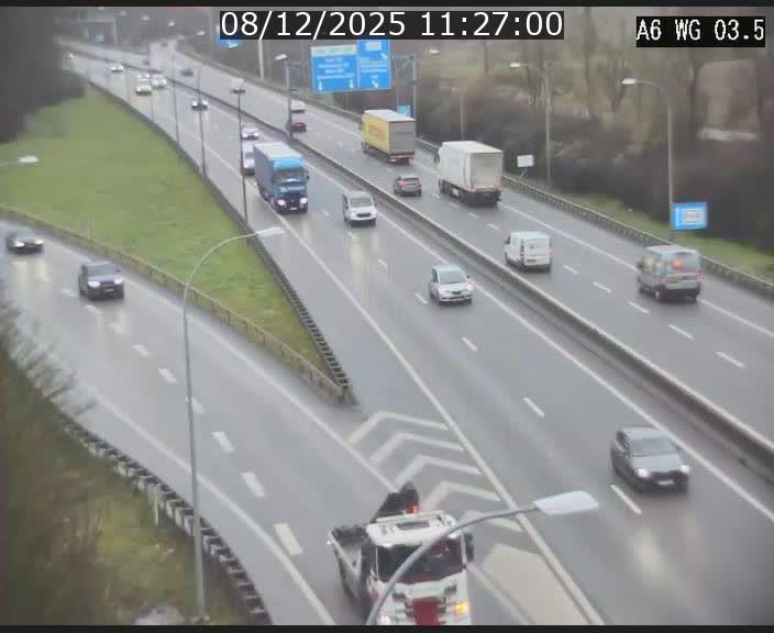 <h2>Traffic live webcam Luxembourg - Croix de Cessange - A6 - BK 3.5 - direction France/Allemagne</h2>