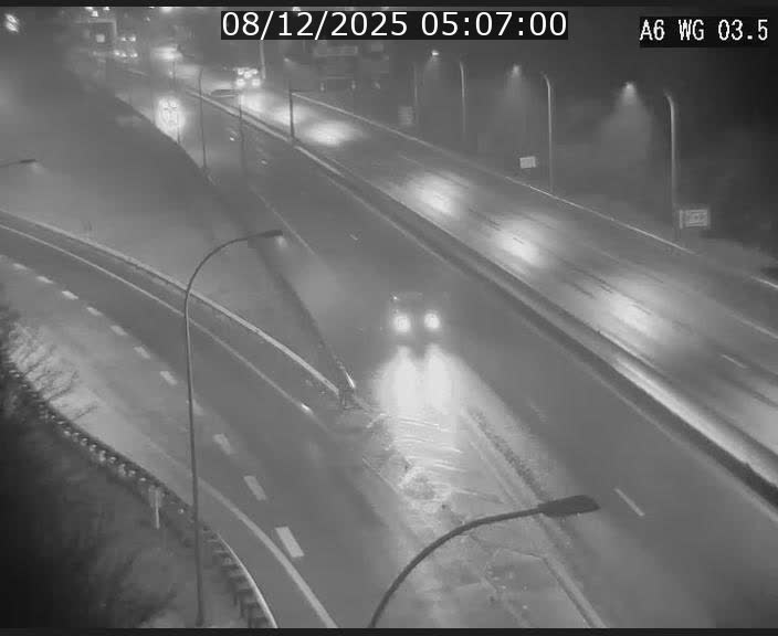 <h2>Traffic live webcam Luxembourg - Croix de Cessange - A6 - BK 3.5 - direction France/Allemagne</h2>