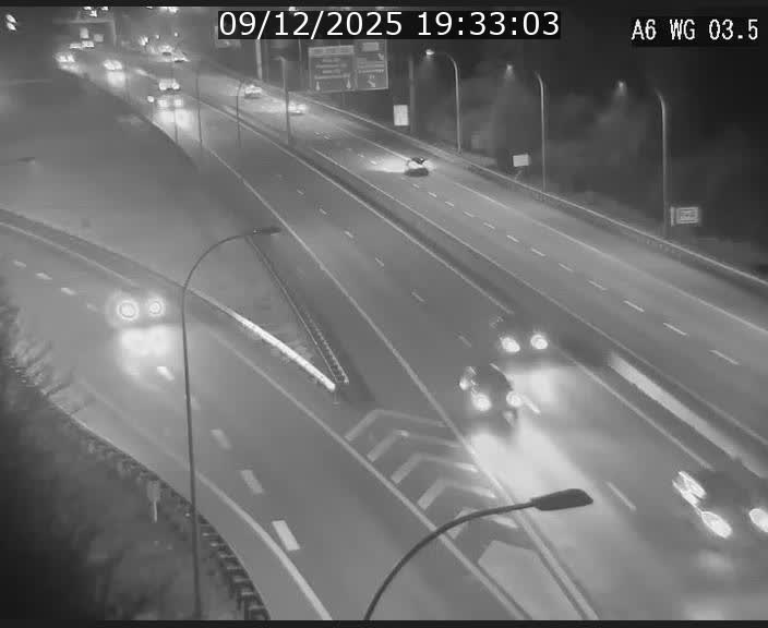 <h2>Traffic live webcam Luxembourg - Croix de Cessange - A6 - BK 3.5 - direction France/Allemagne</h2>