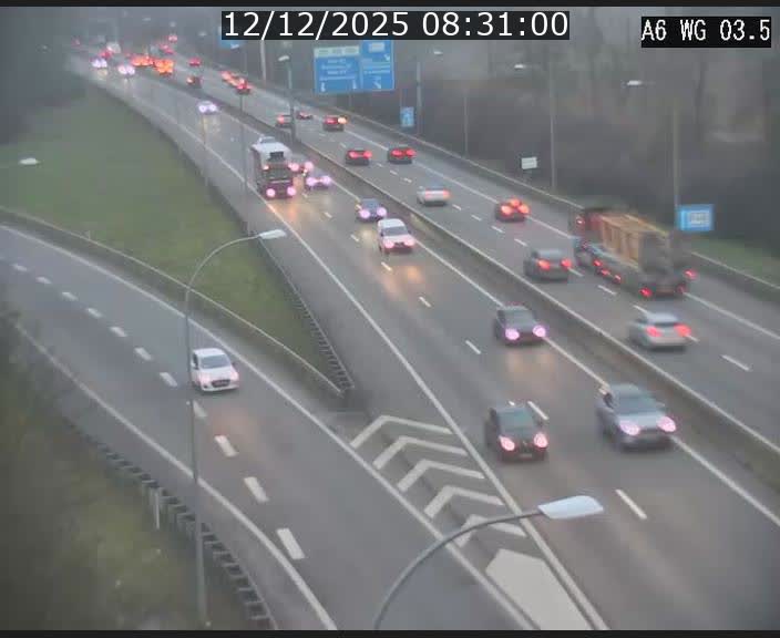 <h2>Traffic live webcam Luxembourg - Croix de Cessange - A6 - BK 3.5 - direction France/Allemagne</h2>