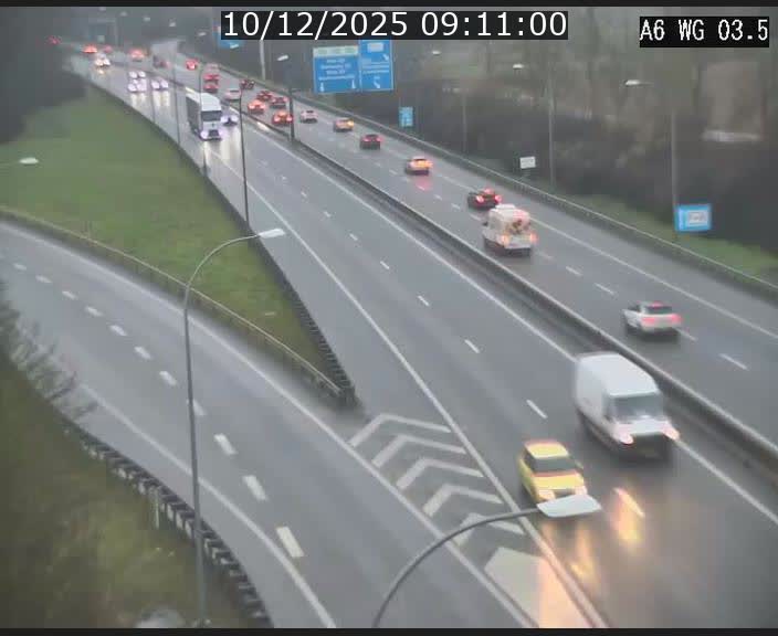 <h2>Traffic live webcam Luxembourg - Croix de Cessange - A6 - BK 3.5 - direction France/Allemagne</h2>