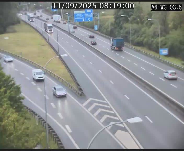 <h2>Traffic live webcam Luxembourg - Croix de Cessange - A6 - BK 3.5 - direction France/Allemagne</h2>