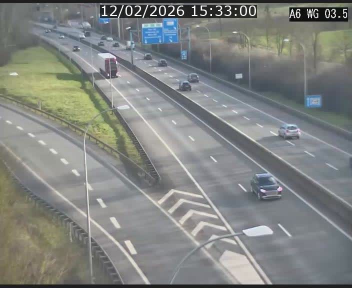 <h2>Traffic live webcam Luxembourg - Croix de Cessange - A6 - BK 3.5 - direction France/Allemagne</h2>
