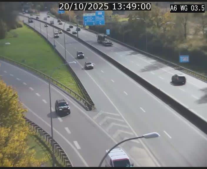 <h2>Traffic live webcam Luxembourg - Croix de Cessange - A6 - BK 3.5 - direction France/Allemagne</h2>