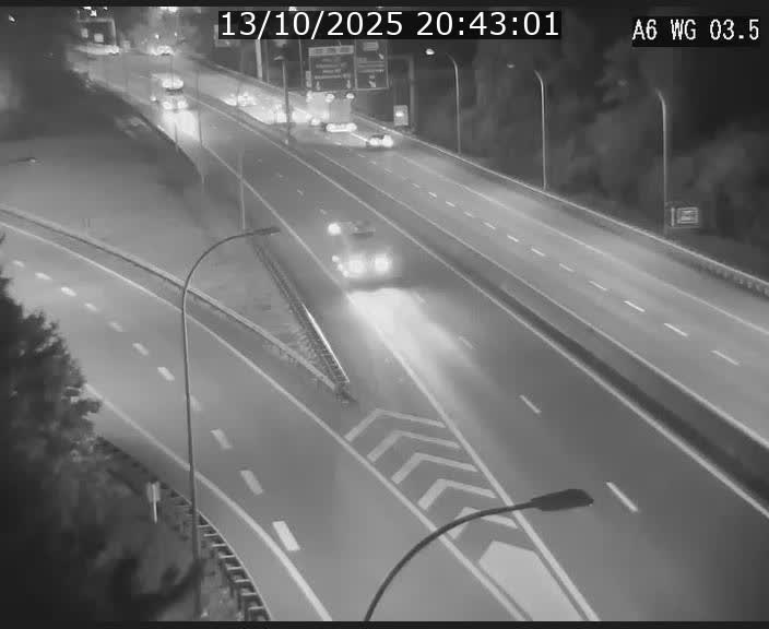 <h2>Traffic live webcam Luxembourg - Croix de Cessange - A6 - BK 3.5 - direction France/Allemagne</h2>