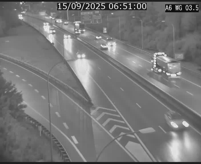 <h2>Traffic live webcam Luxembourg - Croix de Cessange - A6 - BK 3.5 - direction France/Allemagne</h2>