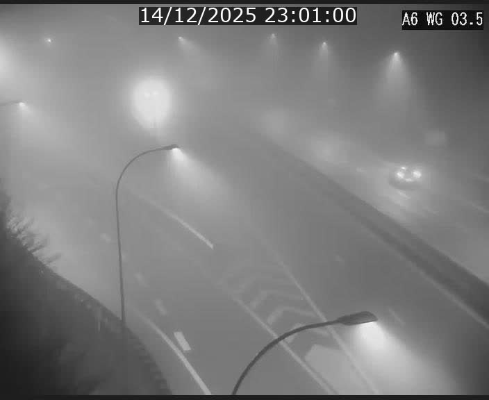 <h2>Traffic live webcam Luxembourg - Croix de Cessange - A6 - BK 3.5 - direction France/Allemagne</h2>