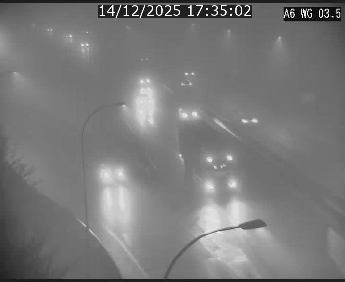 <h2>Traffic live webcam Luxembourg - Croix de Cessange - A6 - BK 3.5 - direction France/Allemagne</h2>